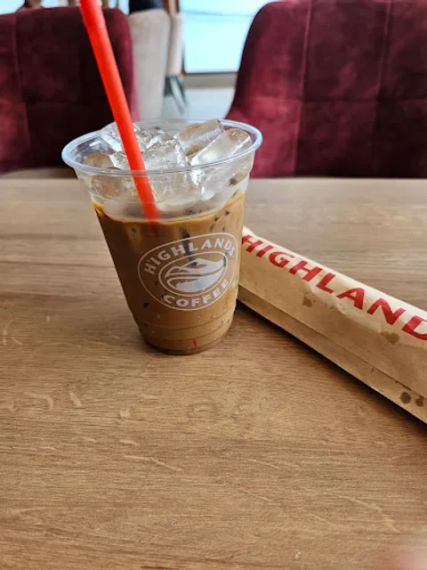 Highlands Coffee Quang Trung Uông Bí QN