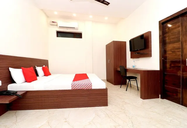 OYO 22333 Imperial Gold