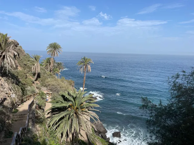 Caserío y playa de la Rambla de Castro