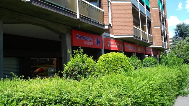 Carrefour Market - Supermarket