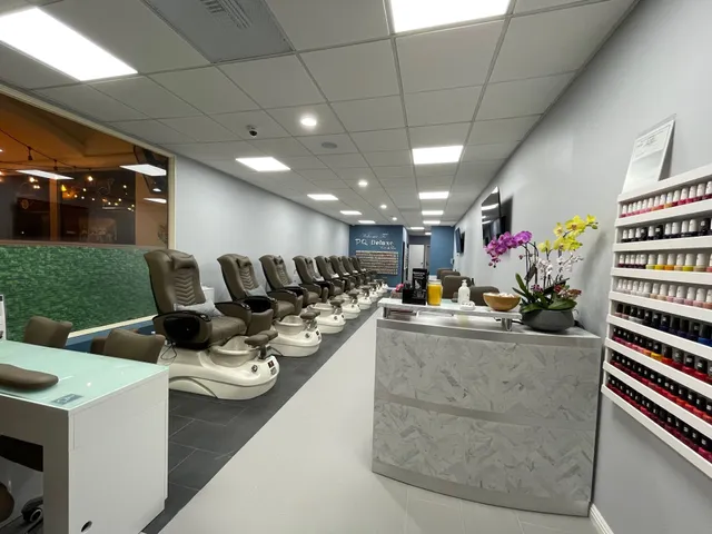 PQ Deluxe Nails & Spa