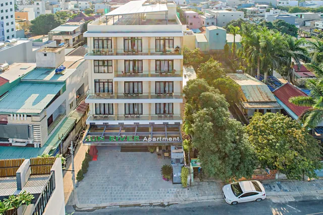 Sun River Hotel and Apartment