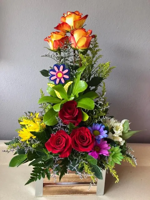 Floristería Magda (Flower Designer)