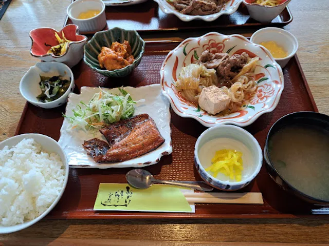 食とご縁の空間 めぐり