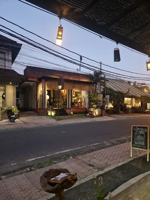 Warung Orbit (Thai, Chinese, Indonesian food)