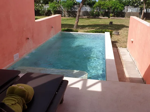 Sunshine Pool Villa Resort