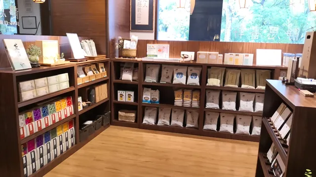 Jing-Si Books & Cafe (Johor Bahru) 靜思書軒(新山店)