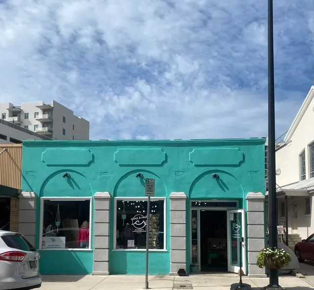 Coral & Reef : boutique & more