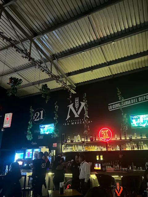 Cervecería La Mezcala Real Center