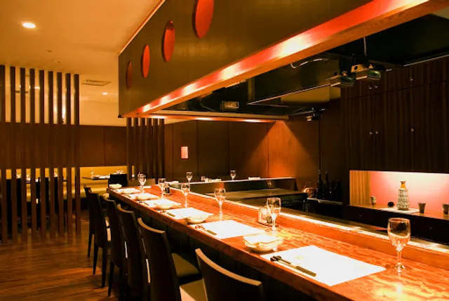 マンハッタングリル山王座