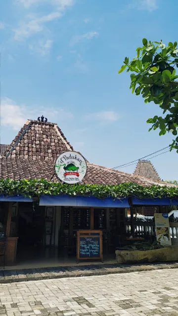 D'Padukan Pie & Resto