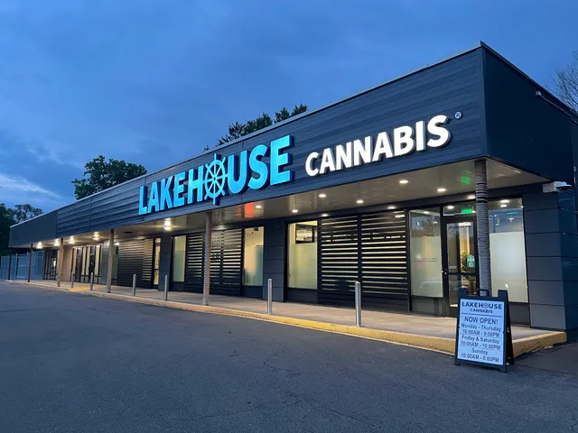 LakeHouse Cannabis