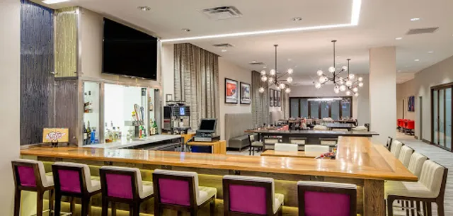 Notes & Provisions Restaurant and Bar