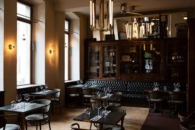 ORA Restaurant & Wine Bar