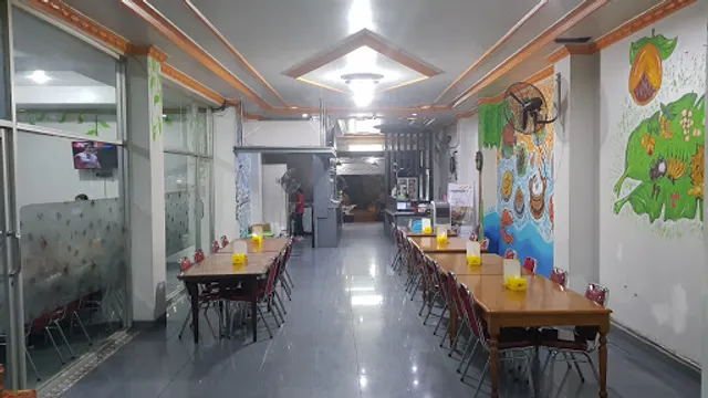 Rumah Makan New Ratu Gurih