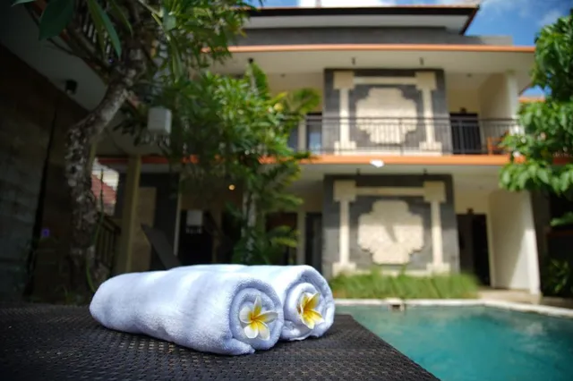 Eddys Cottages & Villas