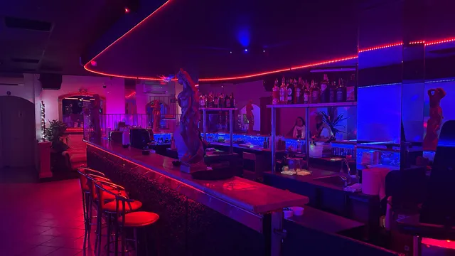 Rue Pigalle Night Club