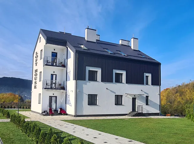 Приватний дім Loft House