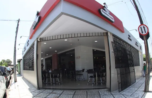 Esquina Huum Que Delícia