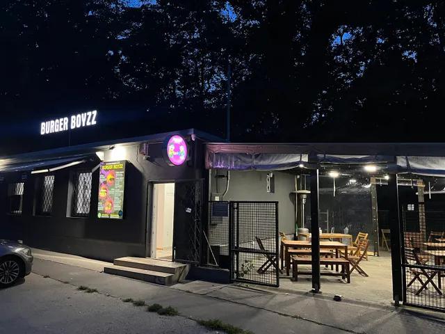 Burger Boyzz