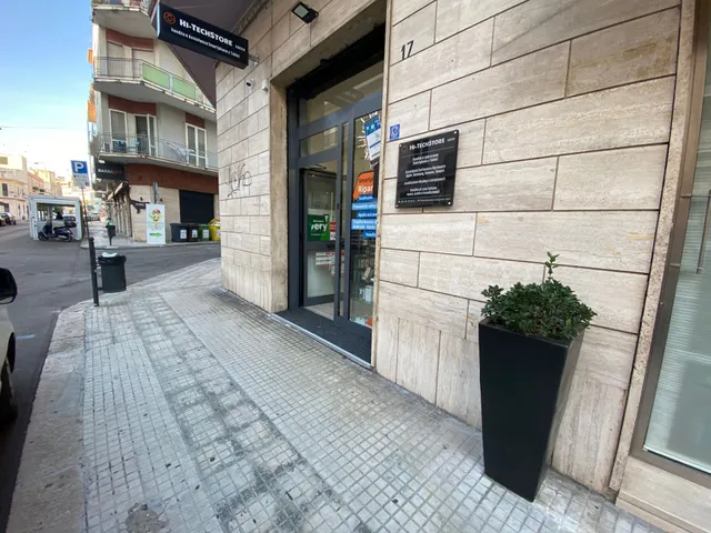 Hi Techstore Lecce - Riparazione Smartphone, iPhone, Samsung ,Xiaomi ,Oppo, Assistenza, sostituzione display e batteria