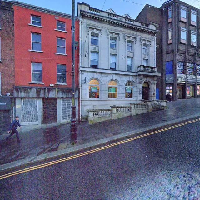 Diamond House Apartments