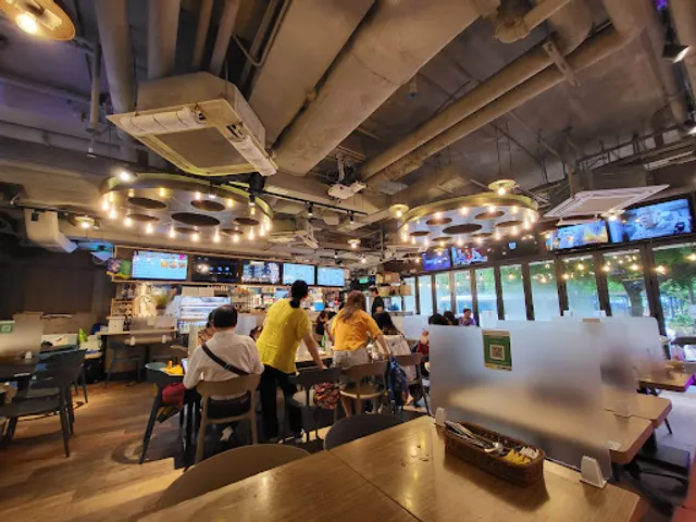 Small Potato Movieland