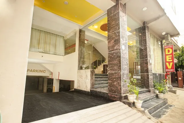 Hotel Dev Residency - Delhi Airport