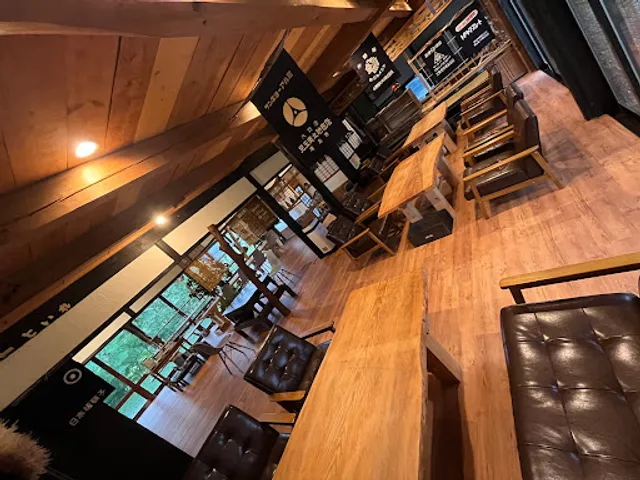 KIYA 木こりの古民家カフェと器