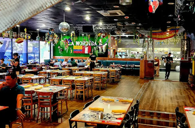 La Mordida Restaurant Bar & Grill