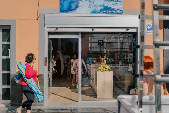 Rock Islands Surf Shop