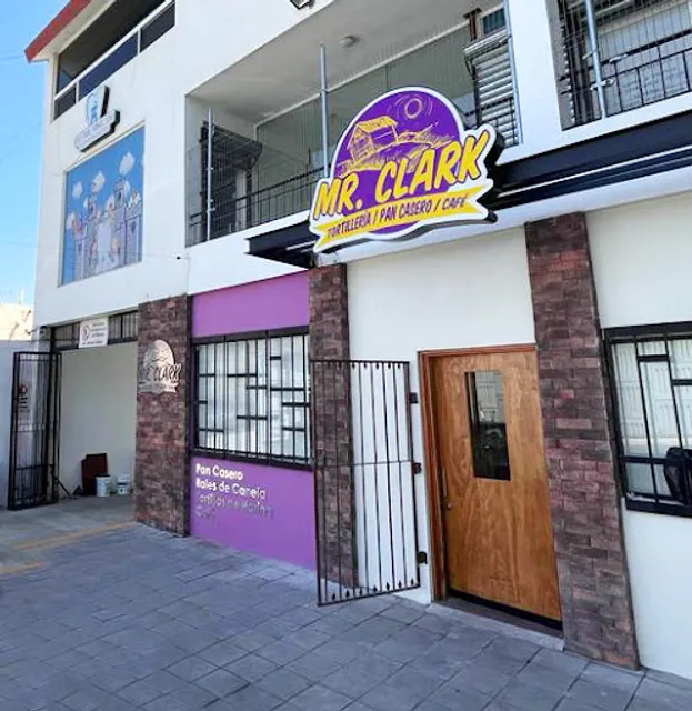 Mr. Clark Panadería Mty