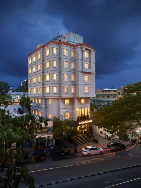 Ariya Nivaas - A Vegetarian Hotel