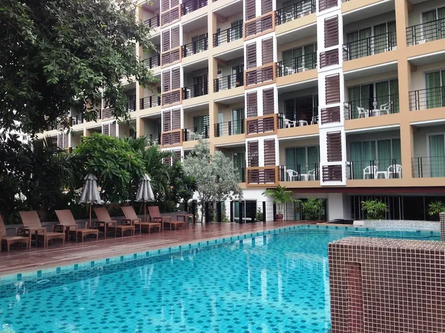 August Suites Pattaya