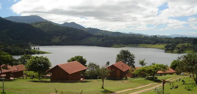 Chalé Represa e Camping Park trailer Recanto Varanda do Sol