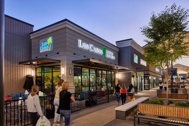 Tulsa Premium Outlets