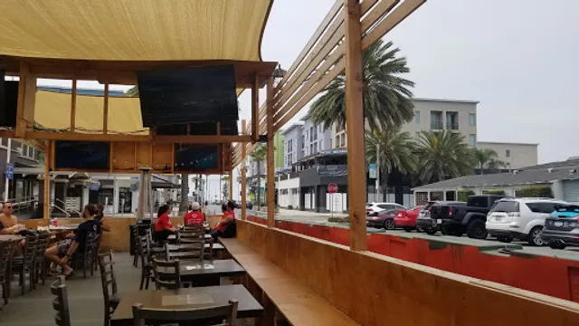 Cruisers Pizza Bar Grill