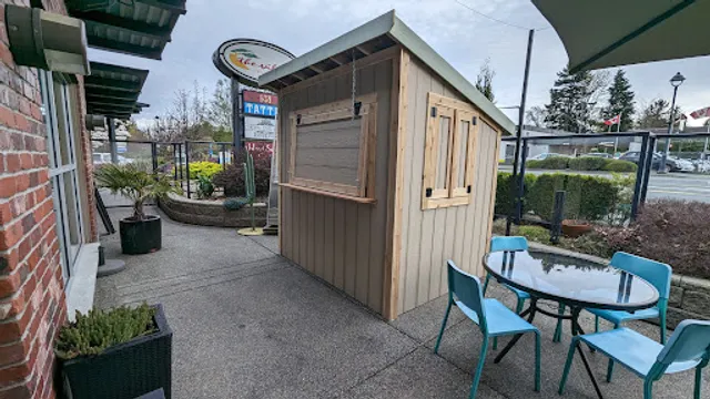 SoCal Restaurant & Lounge