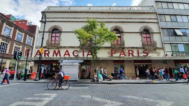Farmacia París