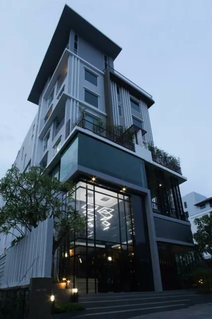 THE SRIRACHA RESIDENCE