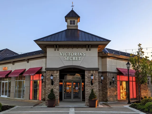 Victoria's Secret & PINK