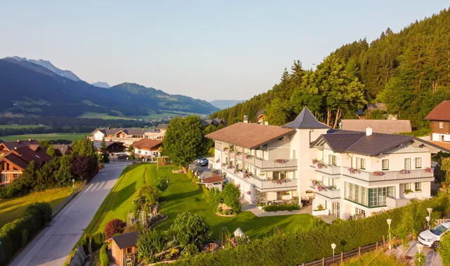 Apartment Cafe Pension Kitzer