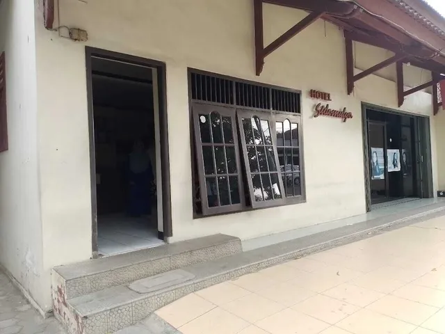 RedDoorz Syariah @ Hotel Sidomulyo Pacitan