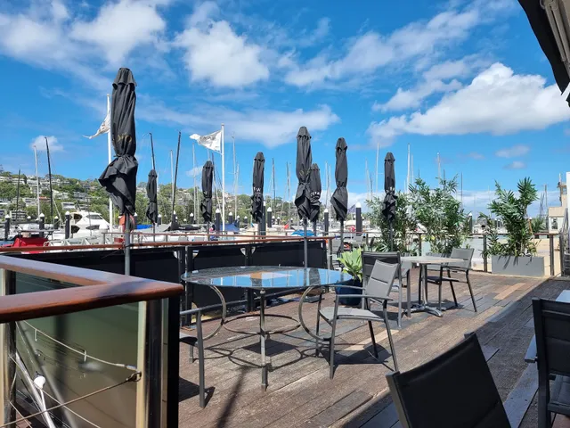 grumpyswharfcafe.com