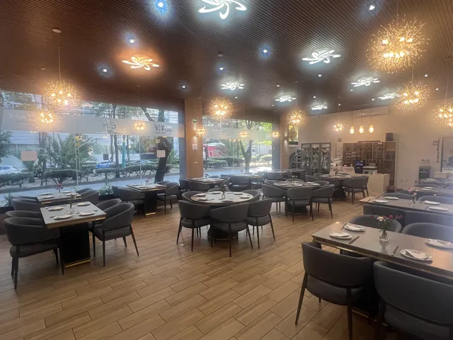 XI YANG YANG RESTAURANT • 喜洋洋川湘馆