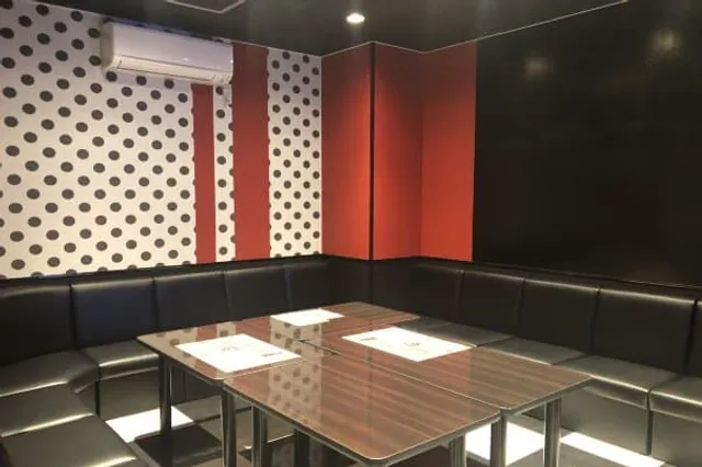 Karaokesutajiamuhirosakisakuranoten