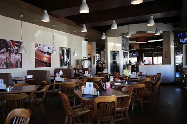 Brewsters Brewing Company and Restaurant - Crowfoot