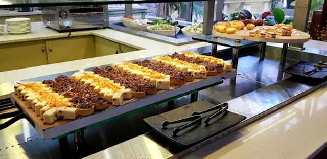 The Riverdeck Restaurant & Bar