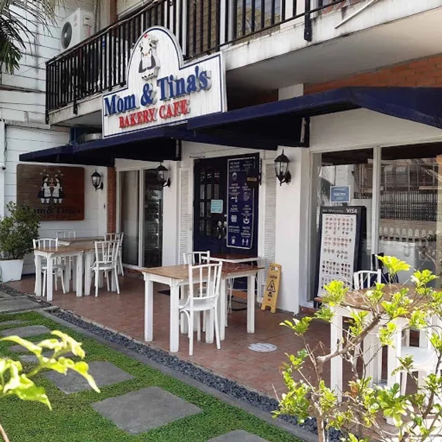 Mom and Tina's Bakery Cafe
