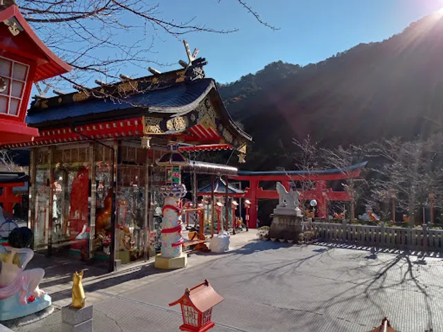 Hakone Takashisei Inari Daigongen Shrine